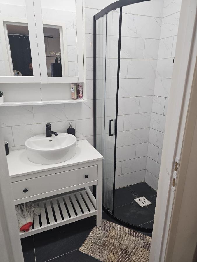 Hotel 7Dab 4 Josika 28 Contactless Self Check-In Budapest Exterior foto